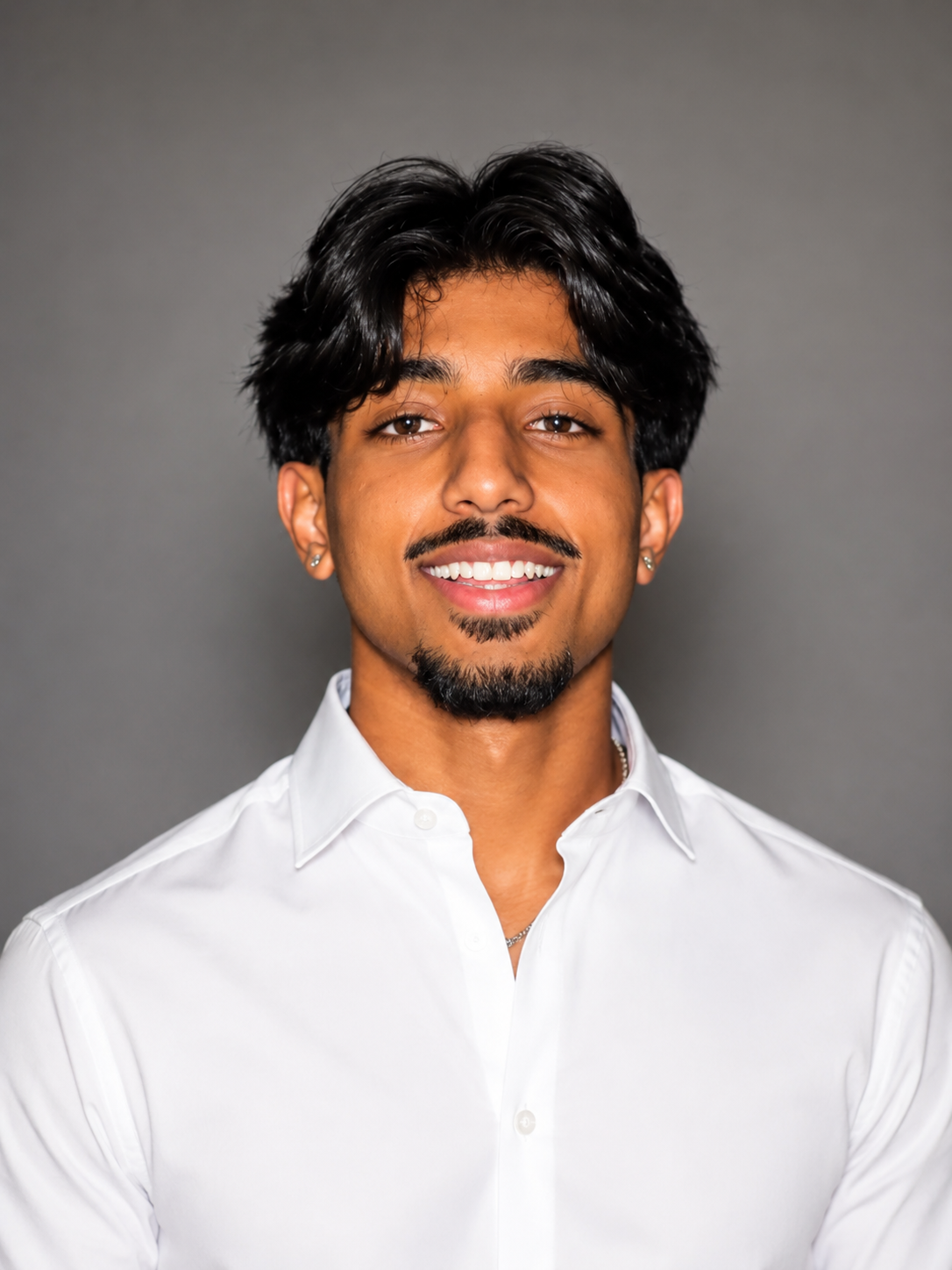 Headshot of Vikram Katari